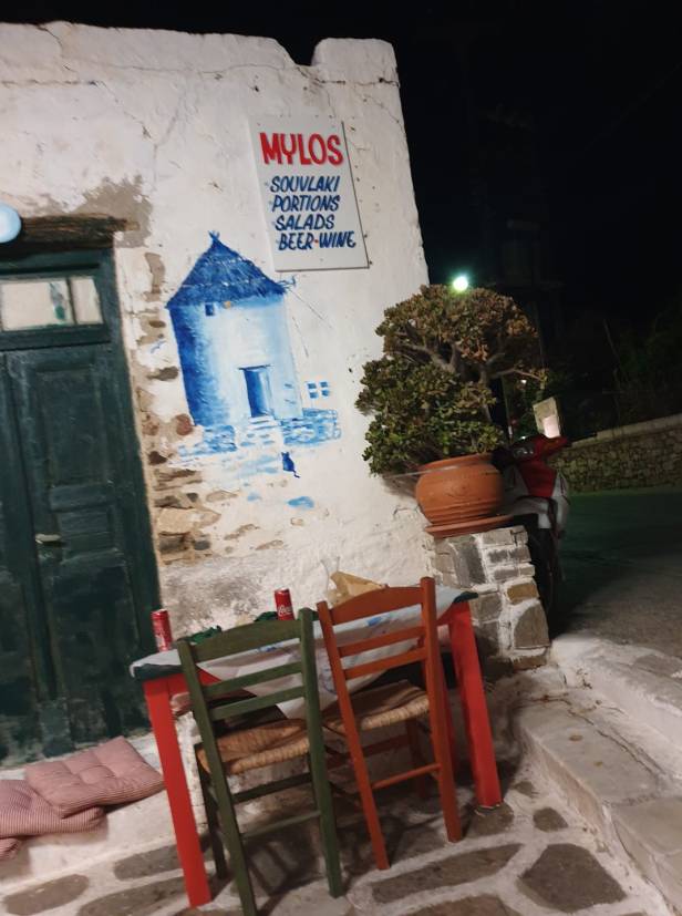 PAROS: SCOPRI LE MIGLIORI TAVERNE DELL'ISOLA