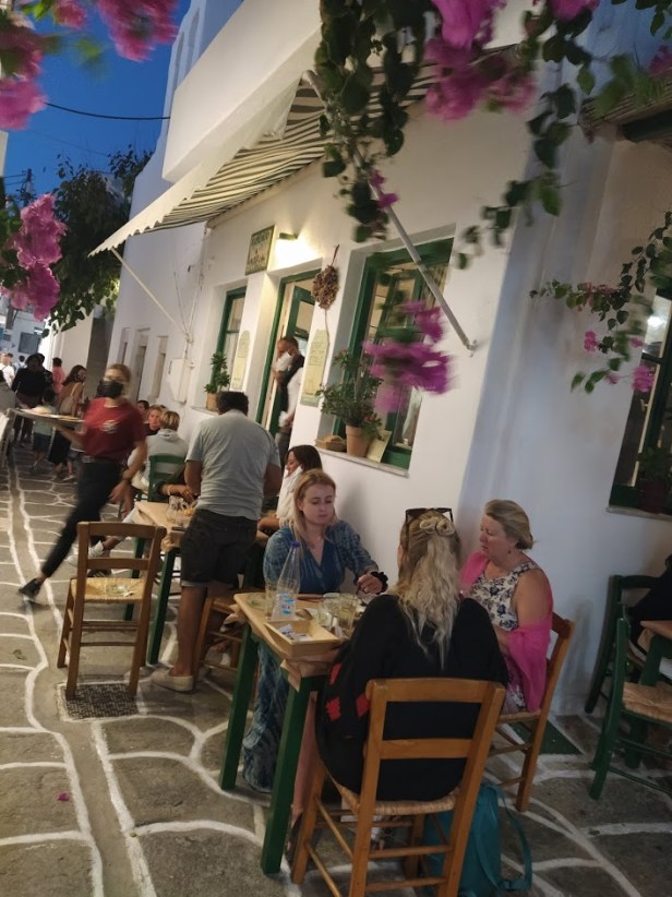 PAROS: SCOPRI LE MIGLIORI TAVERNE DELL'ISOLA